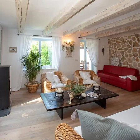 Villa Mora